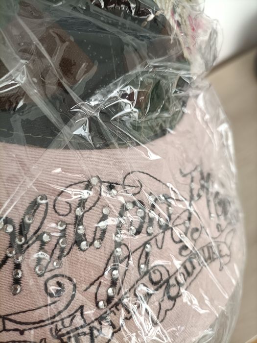 Chapéu Philipp Plein com cristais Swarovksi