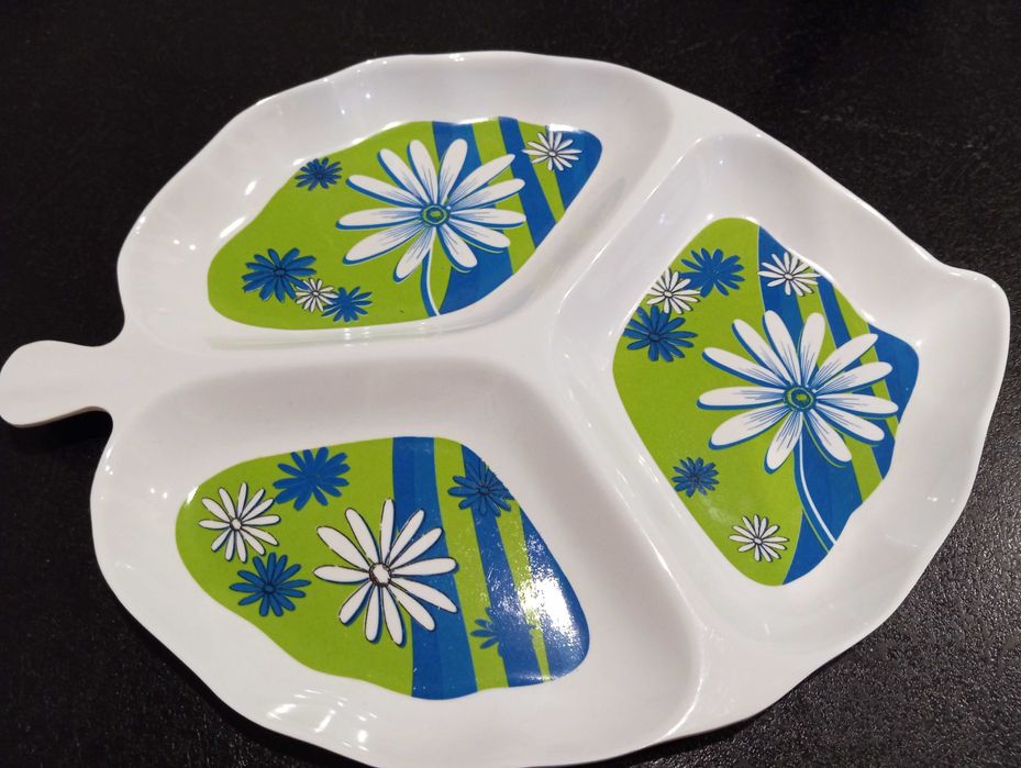 Talerz na przekąski plastikowy