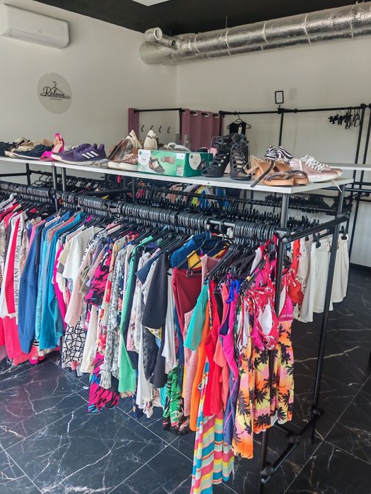 Sprzedam wyposażenie sklepu butik, odzież używana