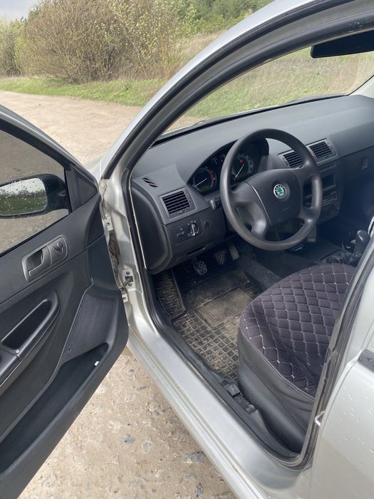 Skoda Fabia 1 1.2 бензин
