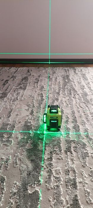 Лазерний рівень 4D 16ліній з яскравим променем.
Weidow 4D 16-л