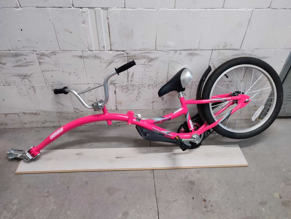 WeeRide Co Pilot różowy hol rowerowy przyczepka rowerowa