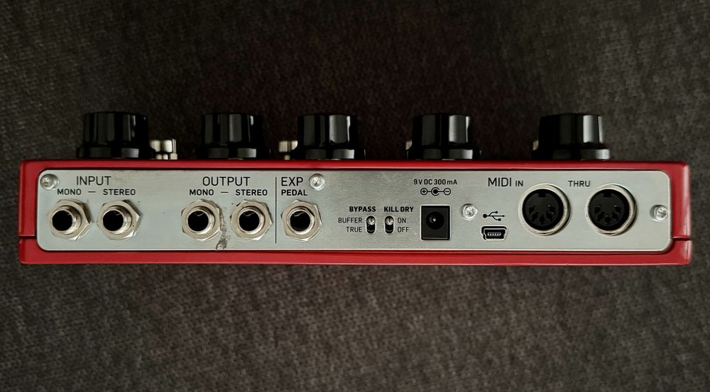 tc electronic Hall of Fame 2x4