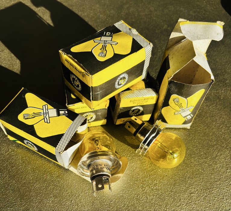 Lâmpadas amarelas P45 H4 6V