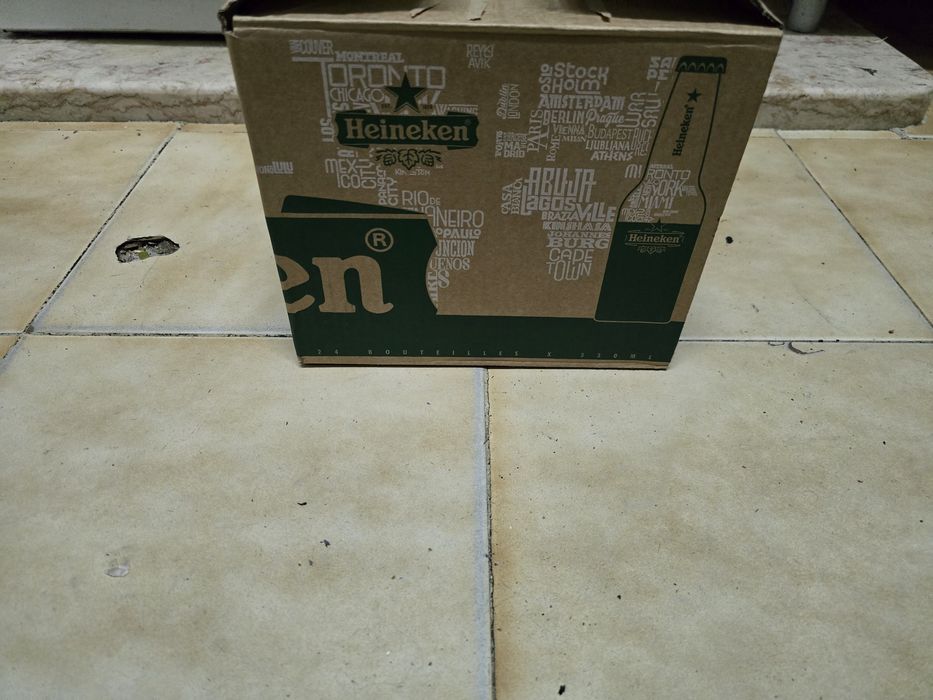 Garrafas heineken em alumínio