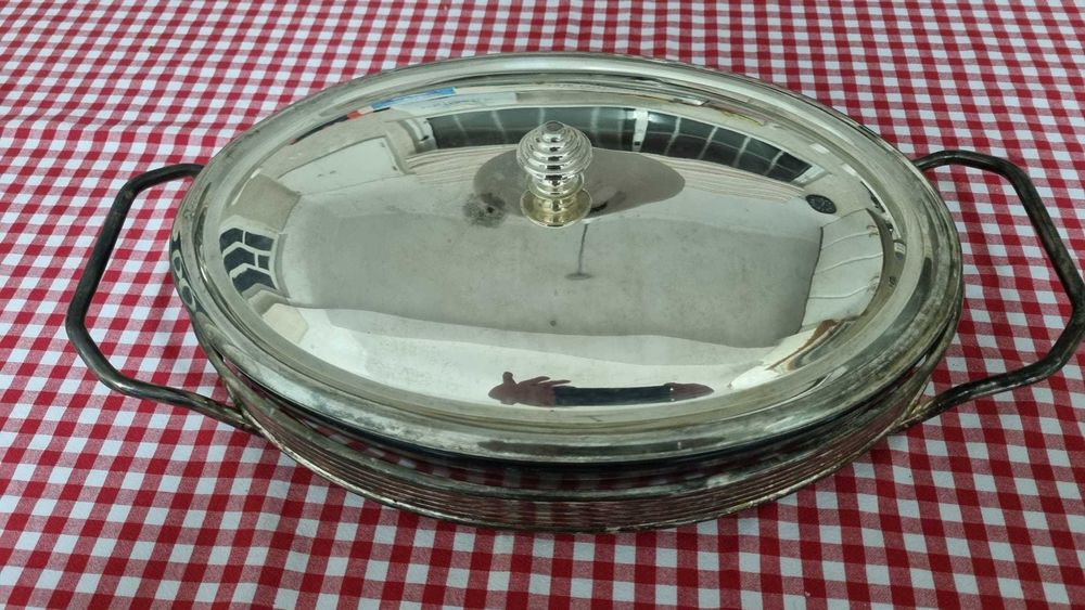 Tabuleiro pirex com armação em casquinha