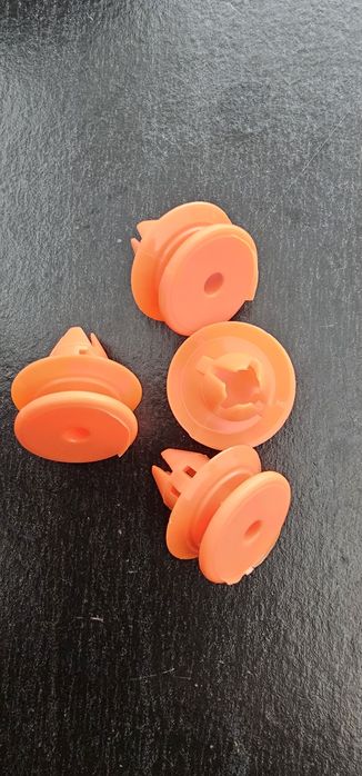 Clips(molas) para friso volvo e saab
