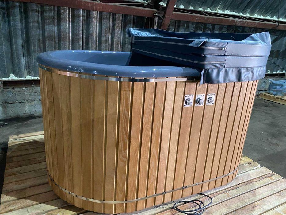 Вулична купель. SPA-купель для відпочинку. Банний чан  з підігрівом.