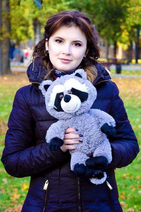 Невеликий єнотик. М'який плюшевий єнот 45см.