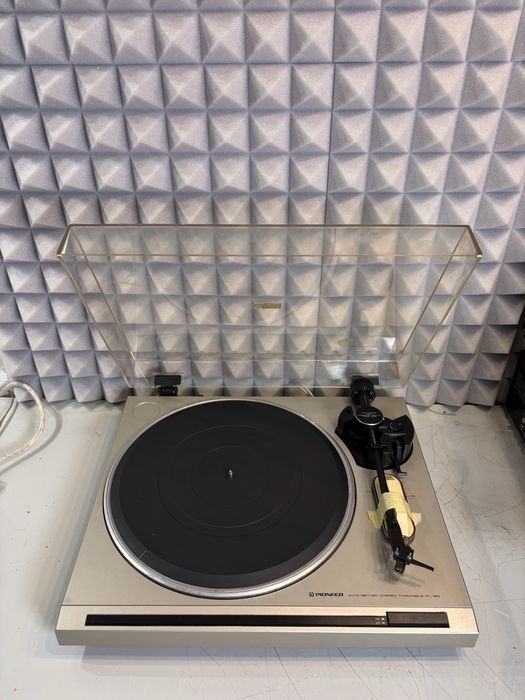 Gramofon Pioneer PL 120