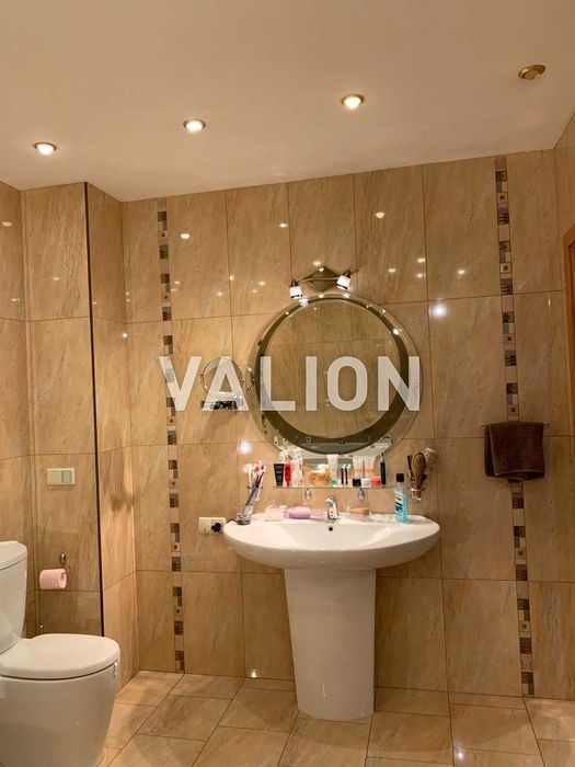 Продаж 5к.кв. Микільсько-Слобідська 4д  метро Лівобережна