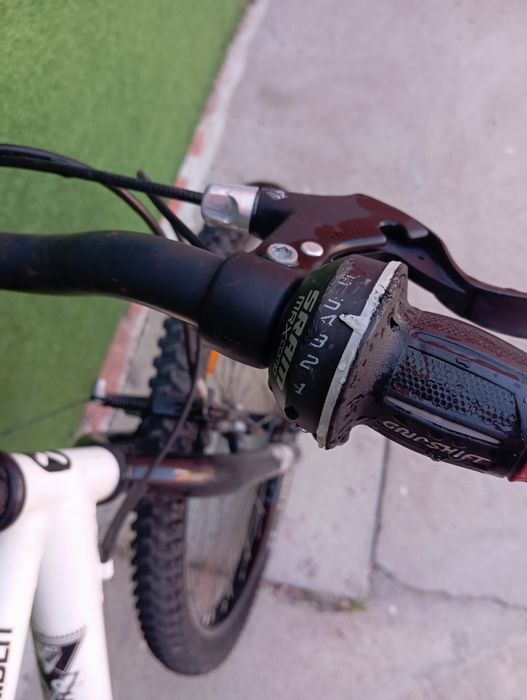 Bicicleta montanha Btwin rockrider 300