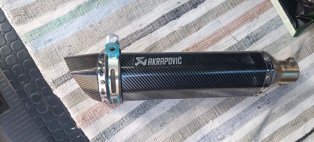 Replica de escape akrapovic