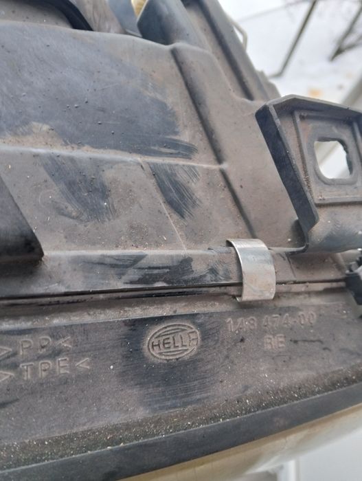 Фара Audi A6 правая