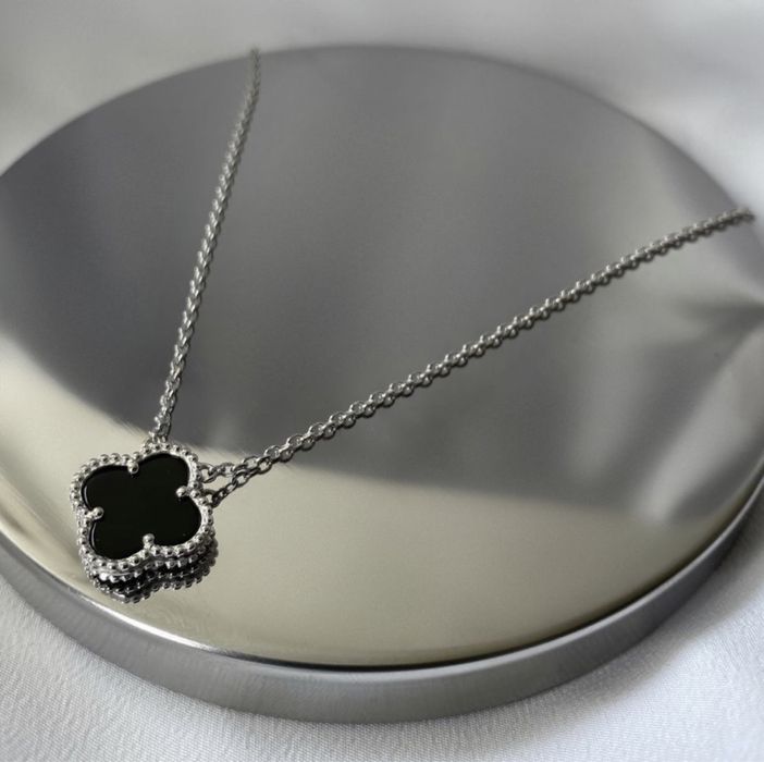 Срібне кольє Чотирилисник з оніксом