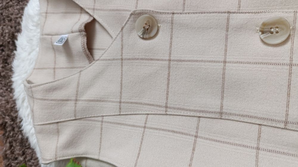 Шкільний костюм жилетка і спідничка на дівчинку 6-7-8 років