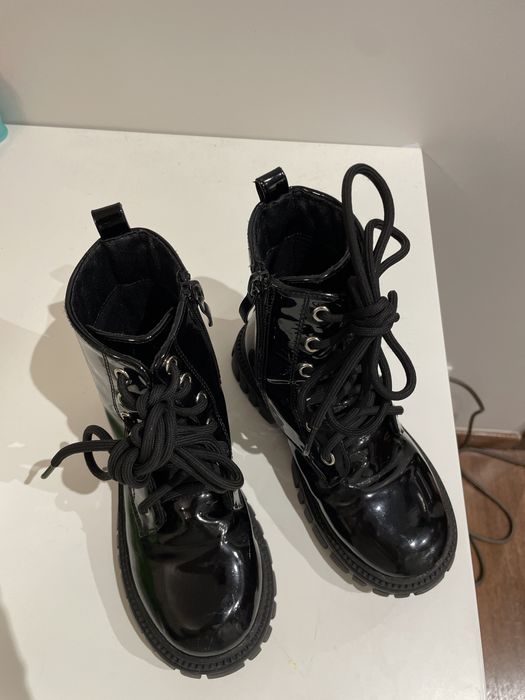 botas pretas verniz sola grossa