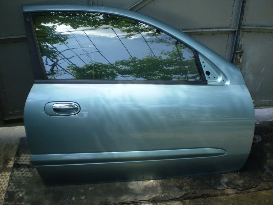 Двери  Nissan Almera  N16. двухдверная.
