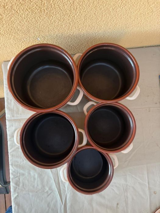 Emaliowane zestaw garnkow