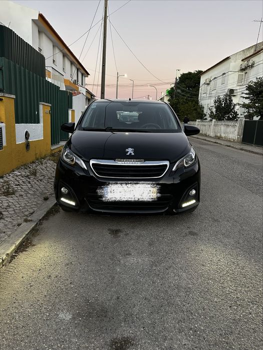 Peugeot 108 1.0 a Gasolina | 2017 | Económico | AC | Caixa Manual