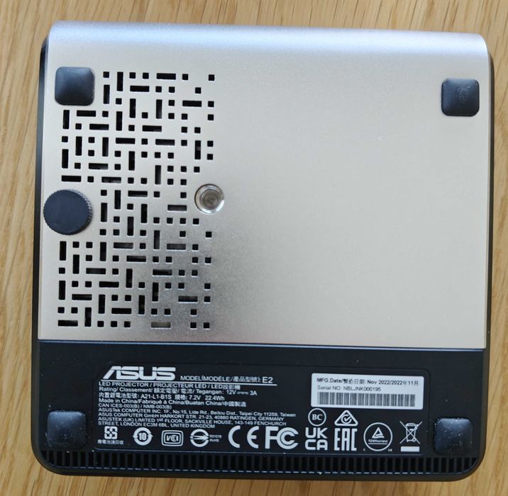 ASUS ZenBeam E2 - Pico Projektor Mini LED Przenośny WVGA - 854 x 480