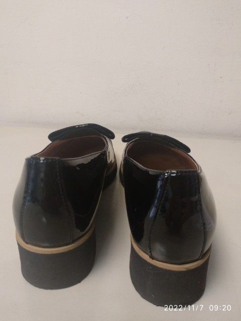 Skórzane buty Sagan r. 39