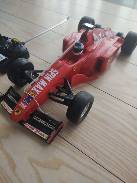 Bolid F1 Ferrari na pilota