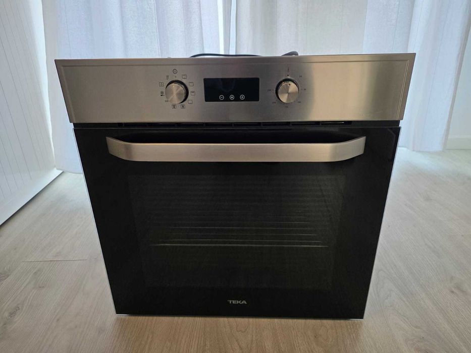 Forno TEKA ( praticamente novo)