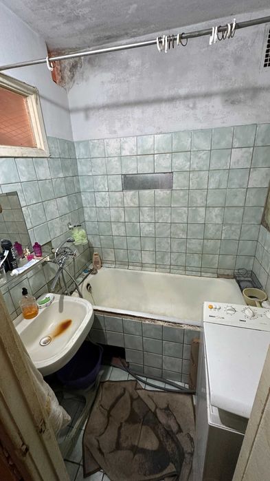 Продаж 3к. чешки на Подолі зуп.Б.Хмельницького 3 поверх 60м2