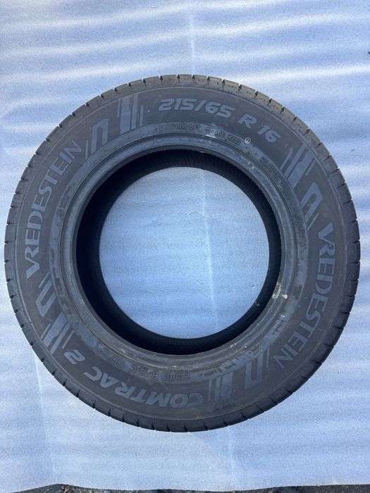 215/65R16C 109/107T Vredestein Comtrac 2