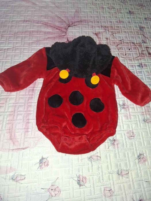 Fato joaninha de 1 ano