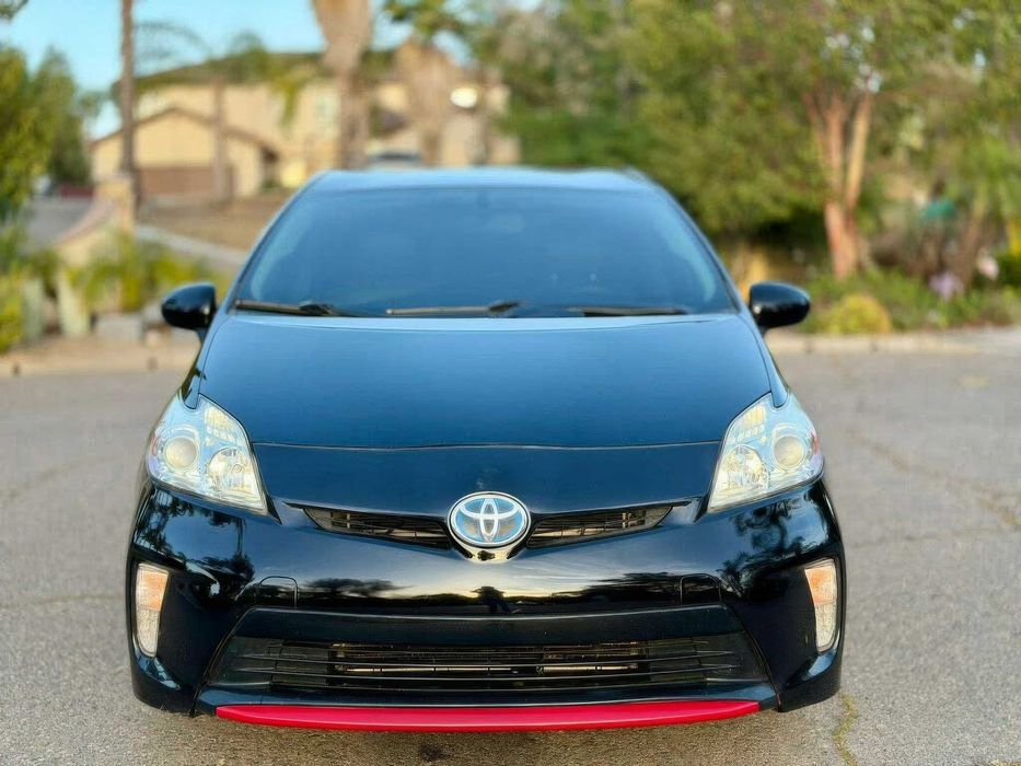 Toyota Prius      2015