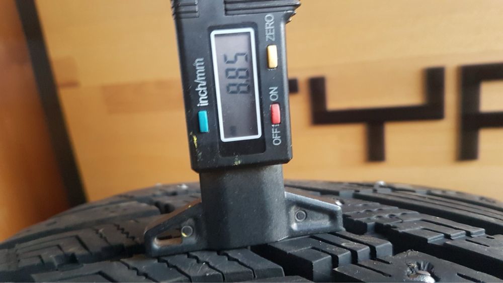 Продам оригінальні диски R17 Mercedes  5х112 + шини 235/50 17 GoodYear