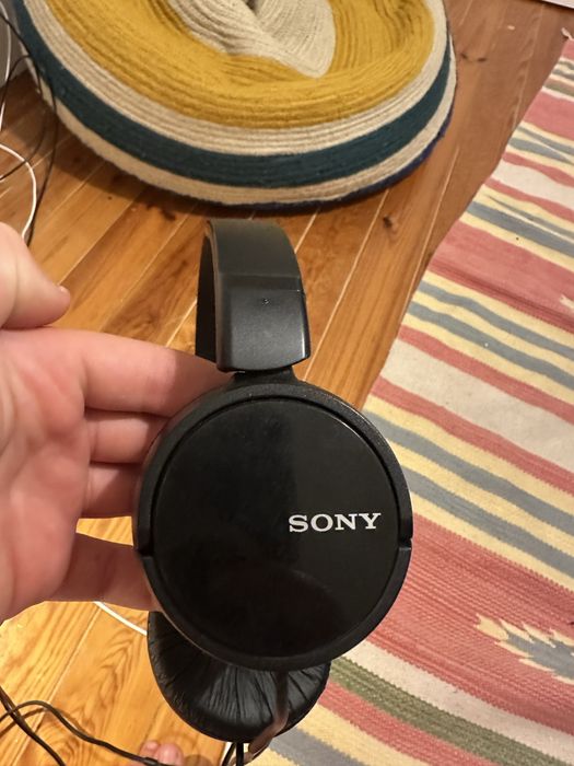 Headphones SONY com fio