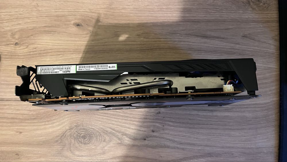 Rx 5600xt 6GB Неробоча