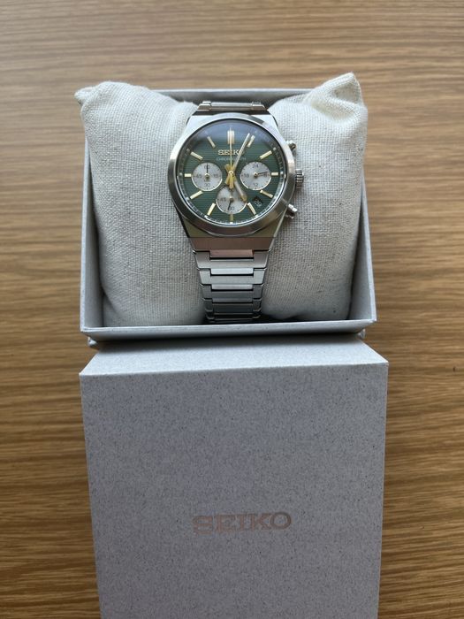 Продам оригинальные часы Seiko