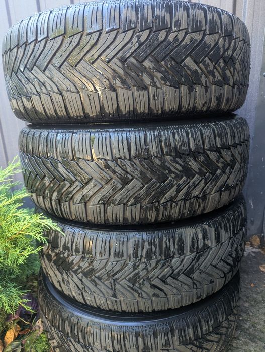 шини  205 55 16 Michelin alpin 6
