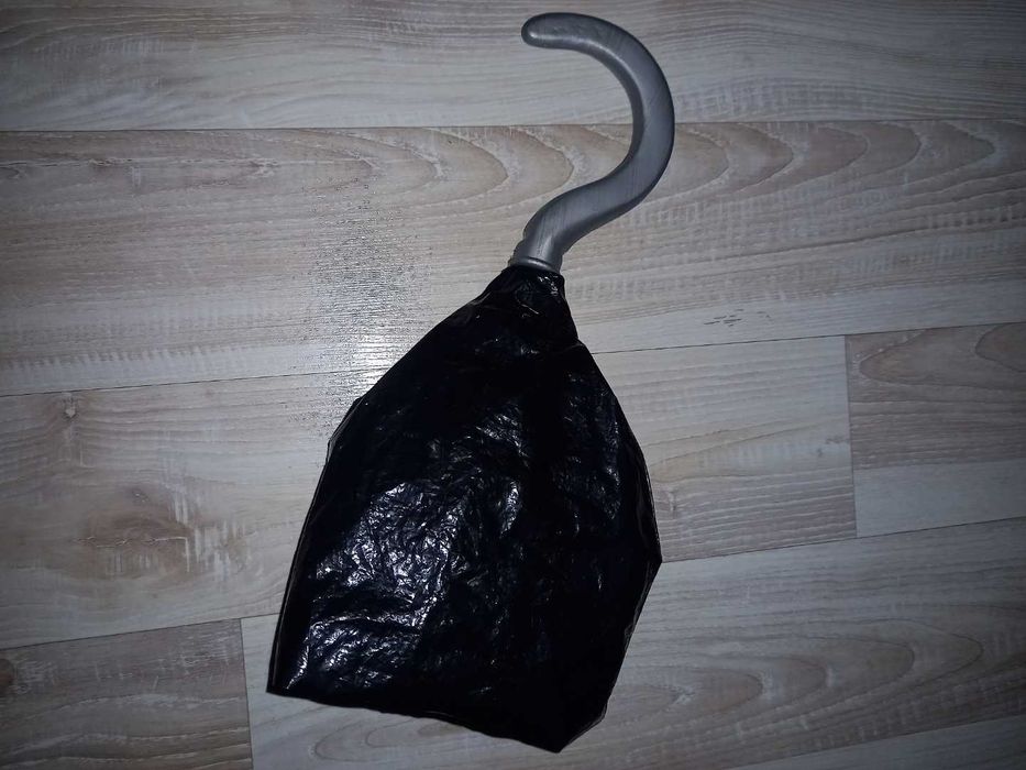 Карнавальный крюк пирата