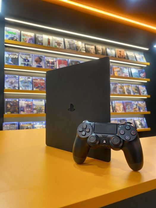 Консоль PlayStation 4 Slim 500gb + гра в подарунок!