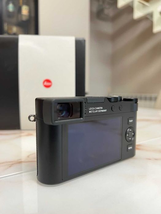 Камера Leica D-Lux 8