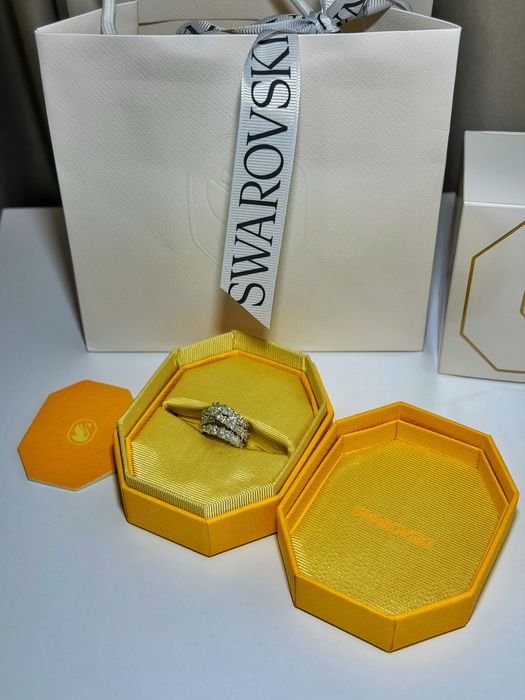 Каблучка/ кільце Swarovski (18)