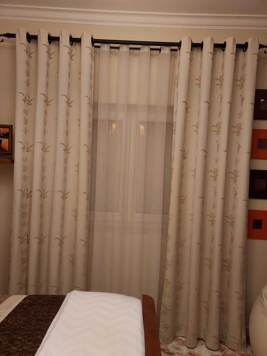 Cortinado e colcha quarto