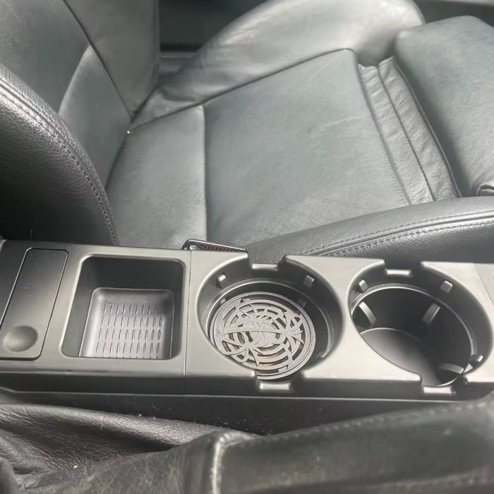 Подстаканник с монетницей для БМВ Е46 BMW E46 бежевый черный