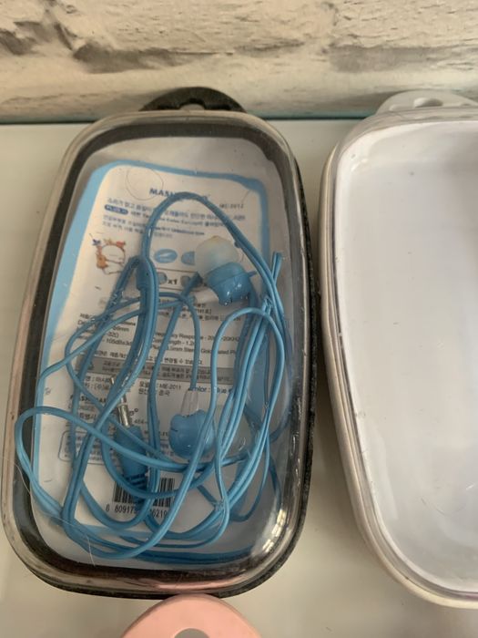 Zestaw używanych. Słuchawek