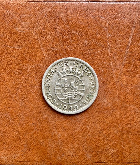 Moeda de 50 Centavos Colonia de Portugal Cabo Verde Ano 1949