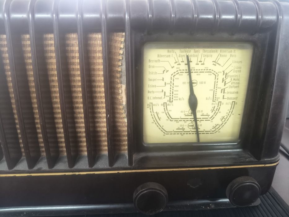 Vendo radio antigo