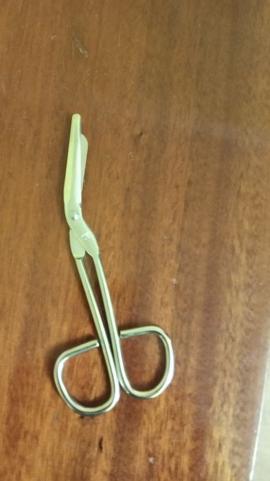 Ножиці медичні медичні.