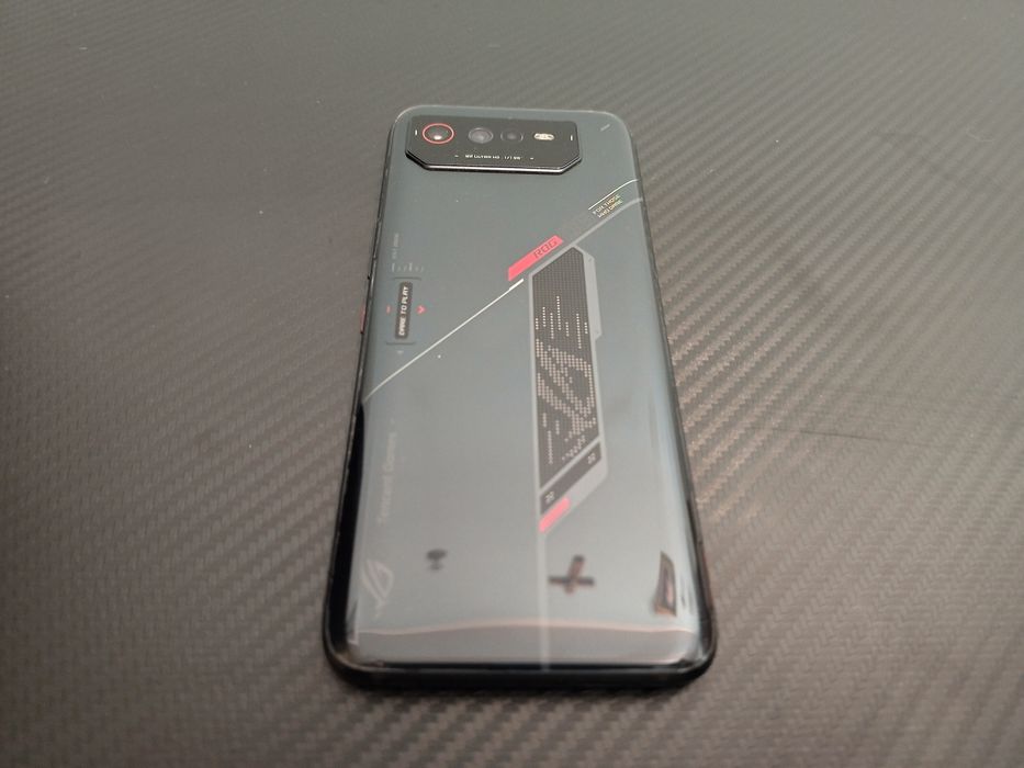 Smartfon  Asus ROG Phone 6 12/128gb Snapdragon 8+ gen1 DEFEKT