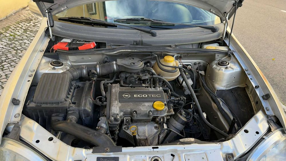 Corsa B 2000 Gasolina - Para reparar ou peças