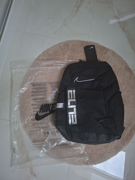 Nowy czarny plecak nike elite